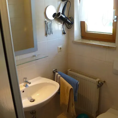 Pensjonat Haus Lissi Bad Füssing