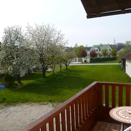 Haus Lissi Penzion 3*